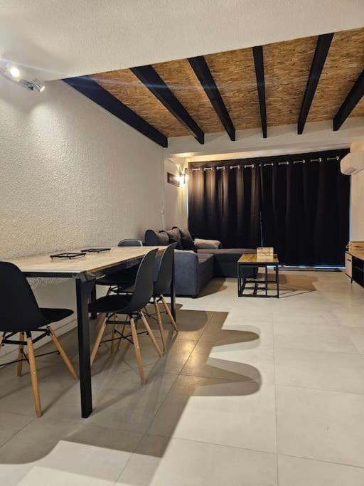 Appartement 50M2 Village Vacances Arles Buitenkant foto