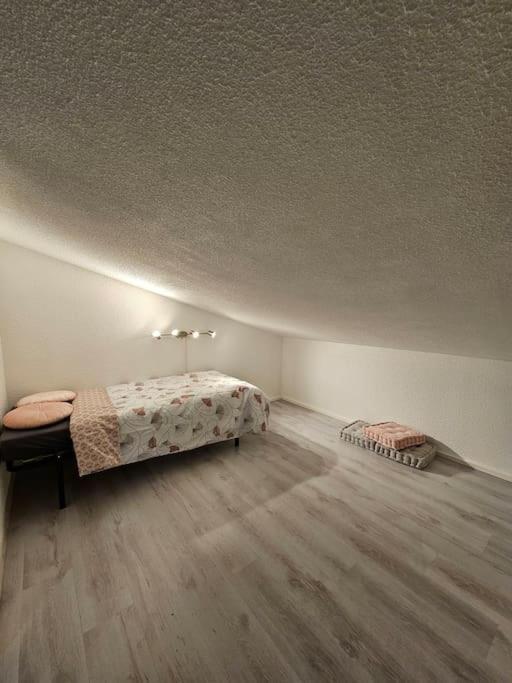 Appartement 50M2 Village Vacances Arles Buitenkant foto